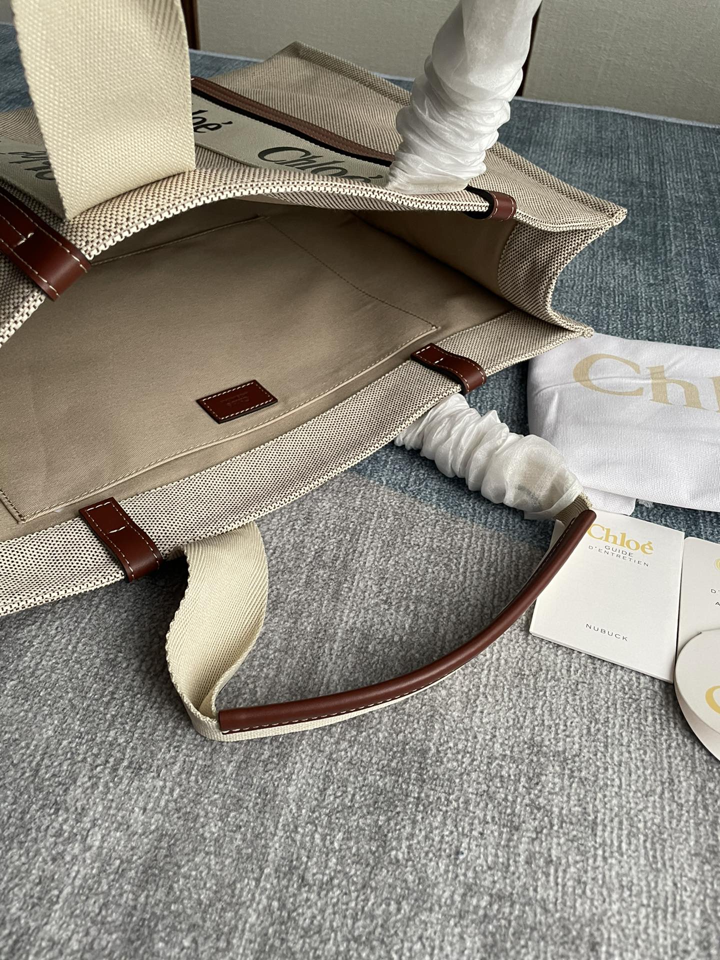 LAGRE STRAP WOODY TOTE BAG 45 IN BEIGE LINEN CANVAS BLACK WEBBING LOGO EMBROIDER BROWN CALFSKIN