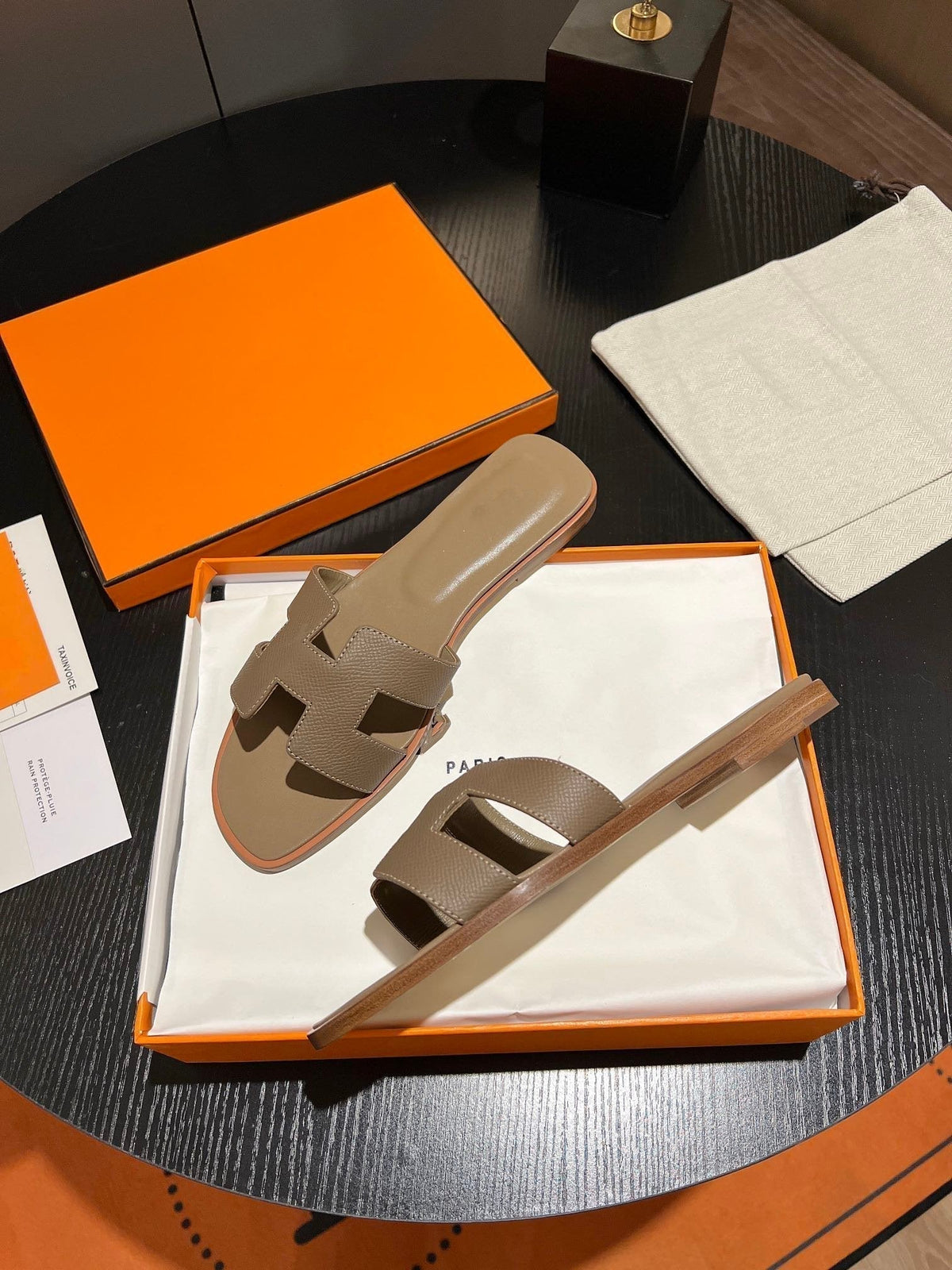 HERMES 0RAN SANDAL Leather Peanut