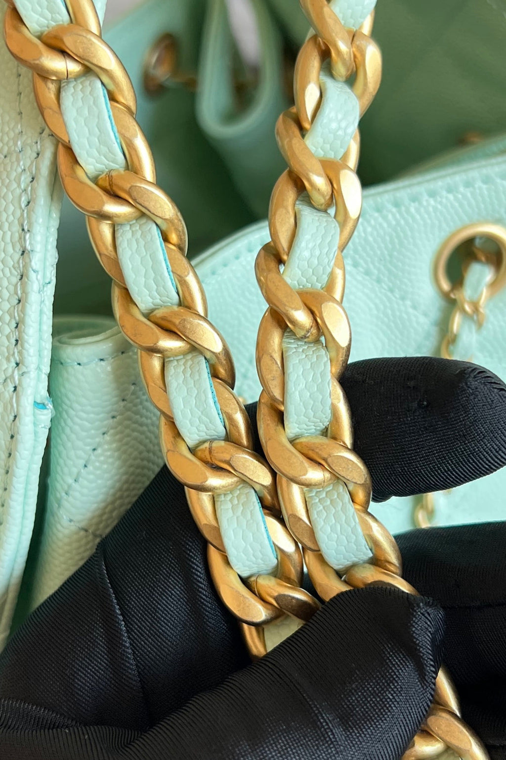 CHANEL 25S HOBO BAG 30 IN SEAFOAM GREEN CAVIAR WITH GOLD HARDWARE