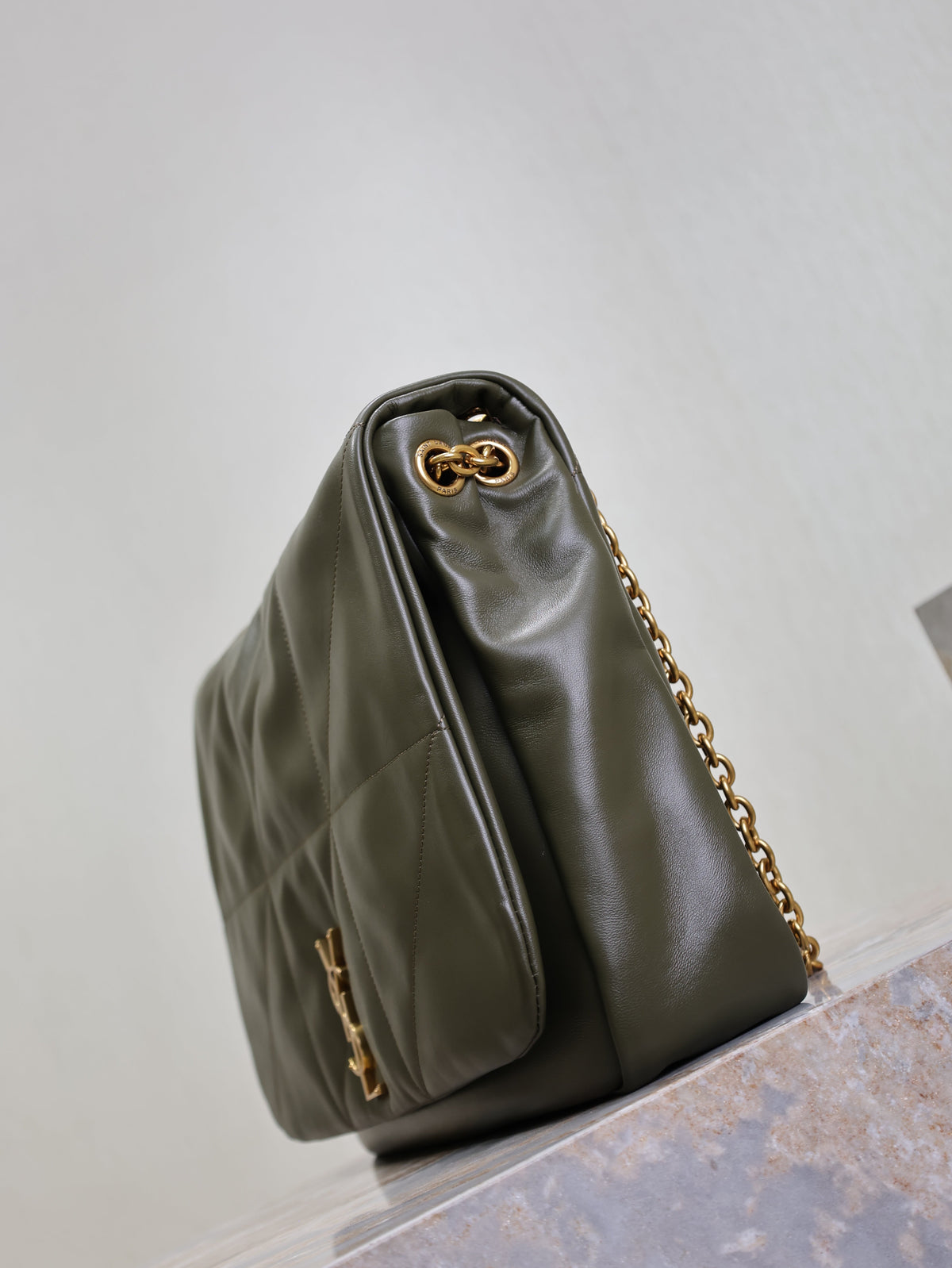 YSL 25S LARGE JAMIE 43 IN LIGHT MUSK LAMBSKIN GOLD HARDWARE