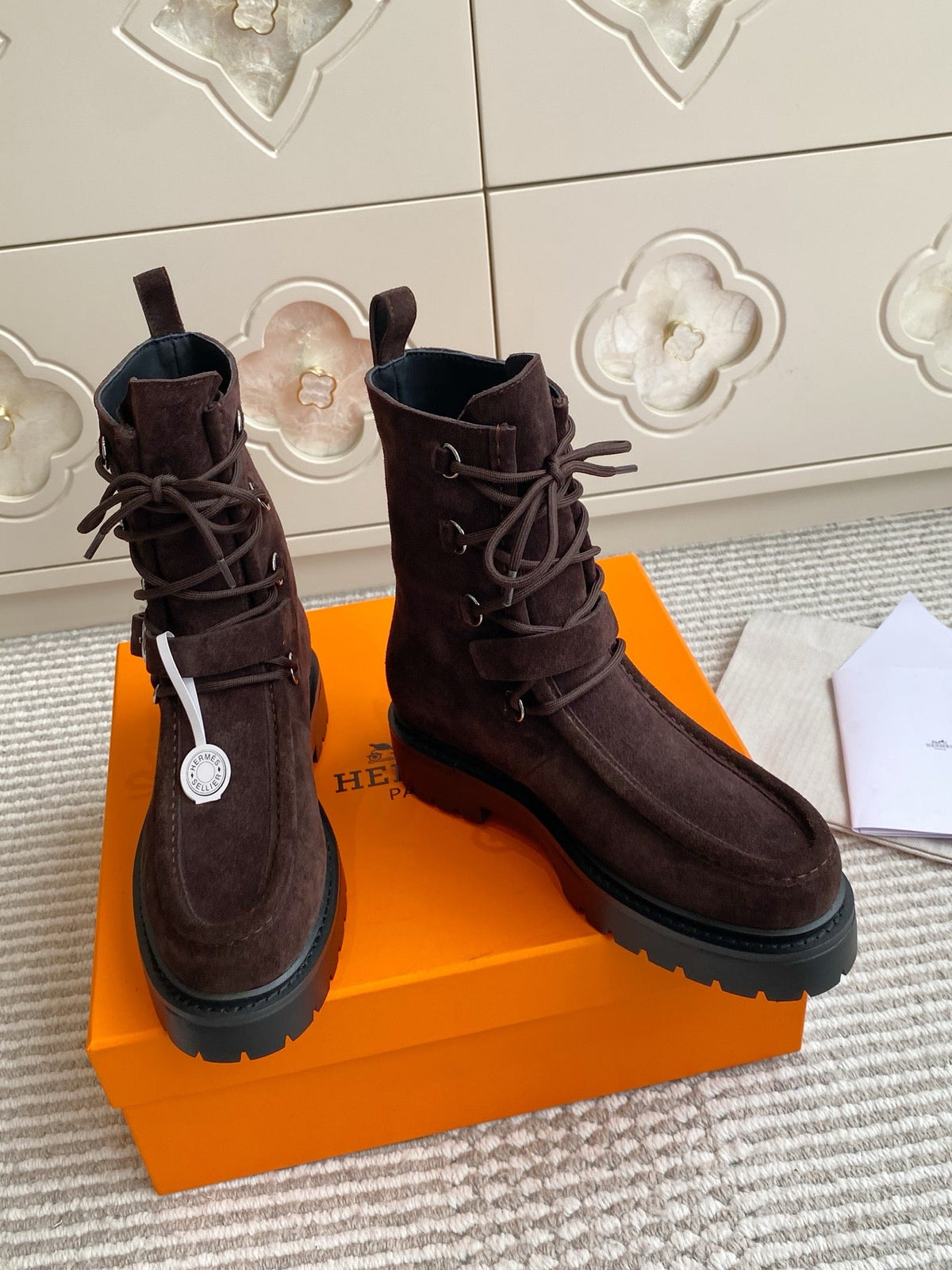 HERMES 25S ANKLE BOOTS IN DARK BROWN SUEDE
