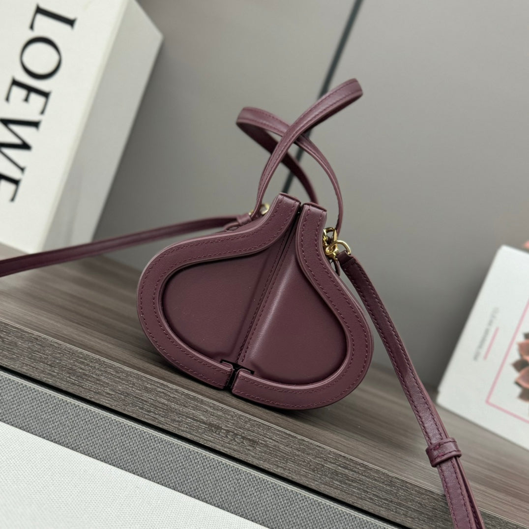 CYLINDER BAG 25 IN WINE PURPLE CALFSKIN