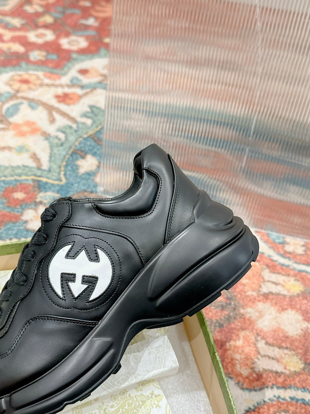 GUCCI RHYTON TRAINER BLACK CALFSKIN WITH WHITE LOGO