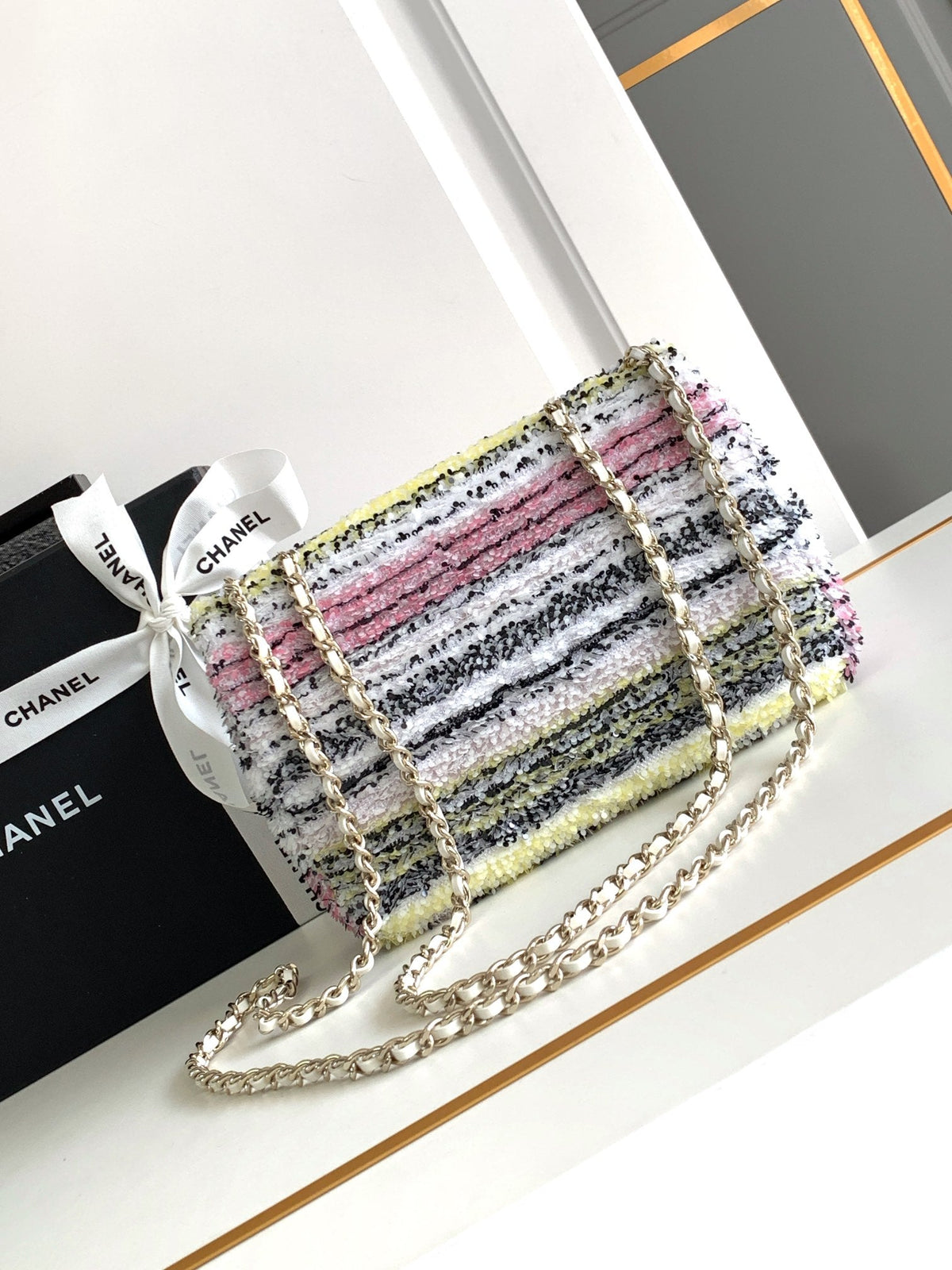 CHANEL MINI 21 FLAP BAG IN COLORFUL WOOL TWEED