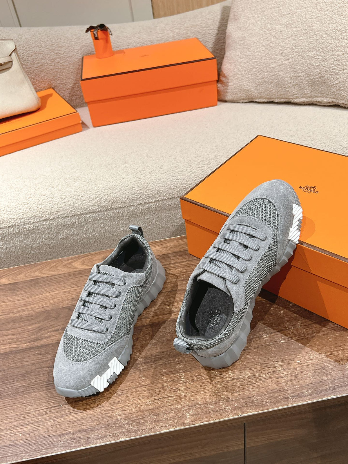 HERMES MAINLAND SNEAKER IN MOUSE GRAY SUEDE AND BREATHABLE MESH FABRIC