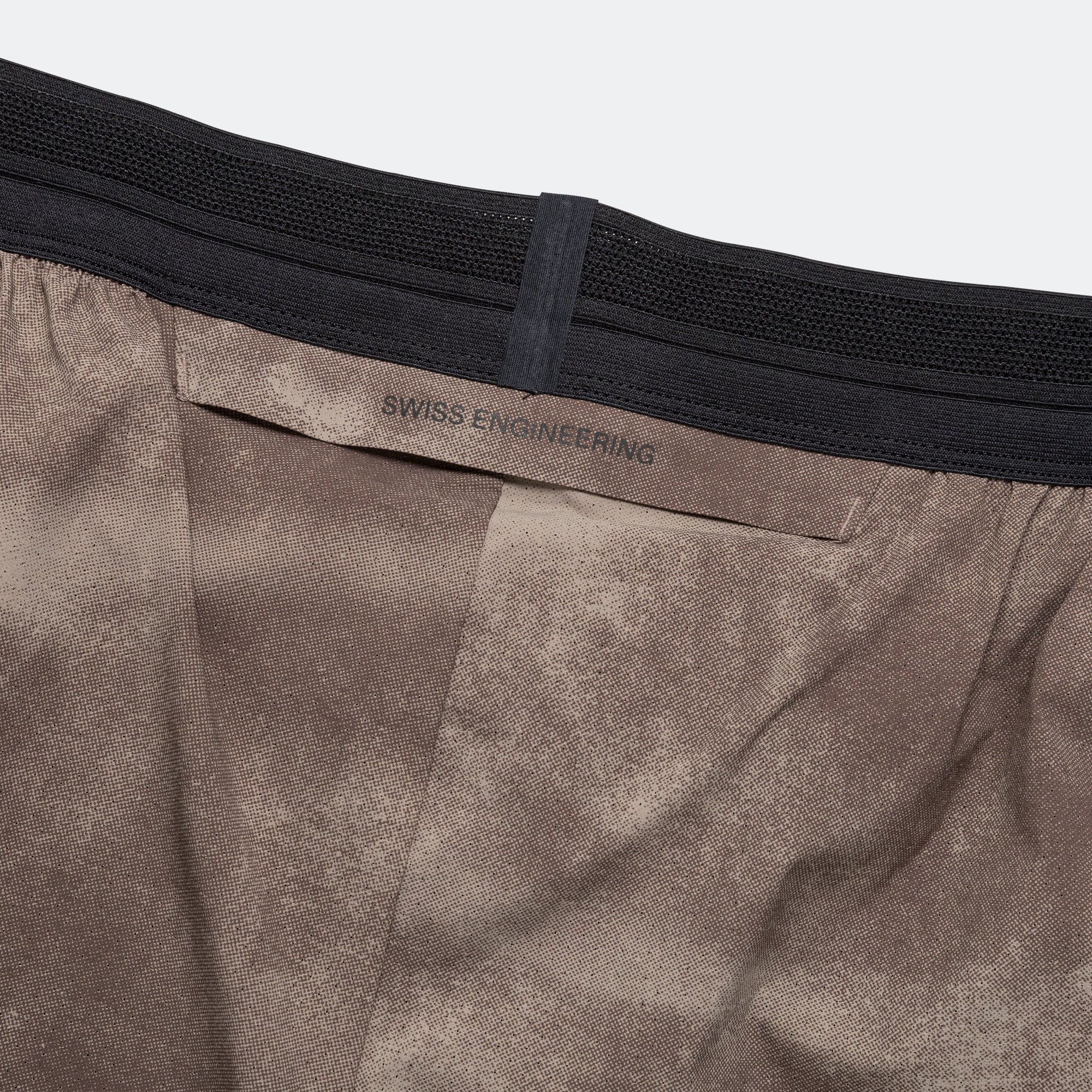 Mens 7" Performance Shorts AOP - Cinder