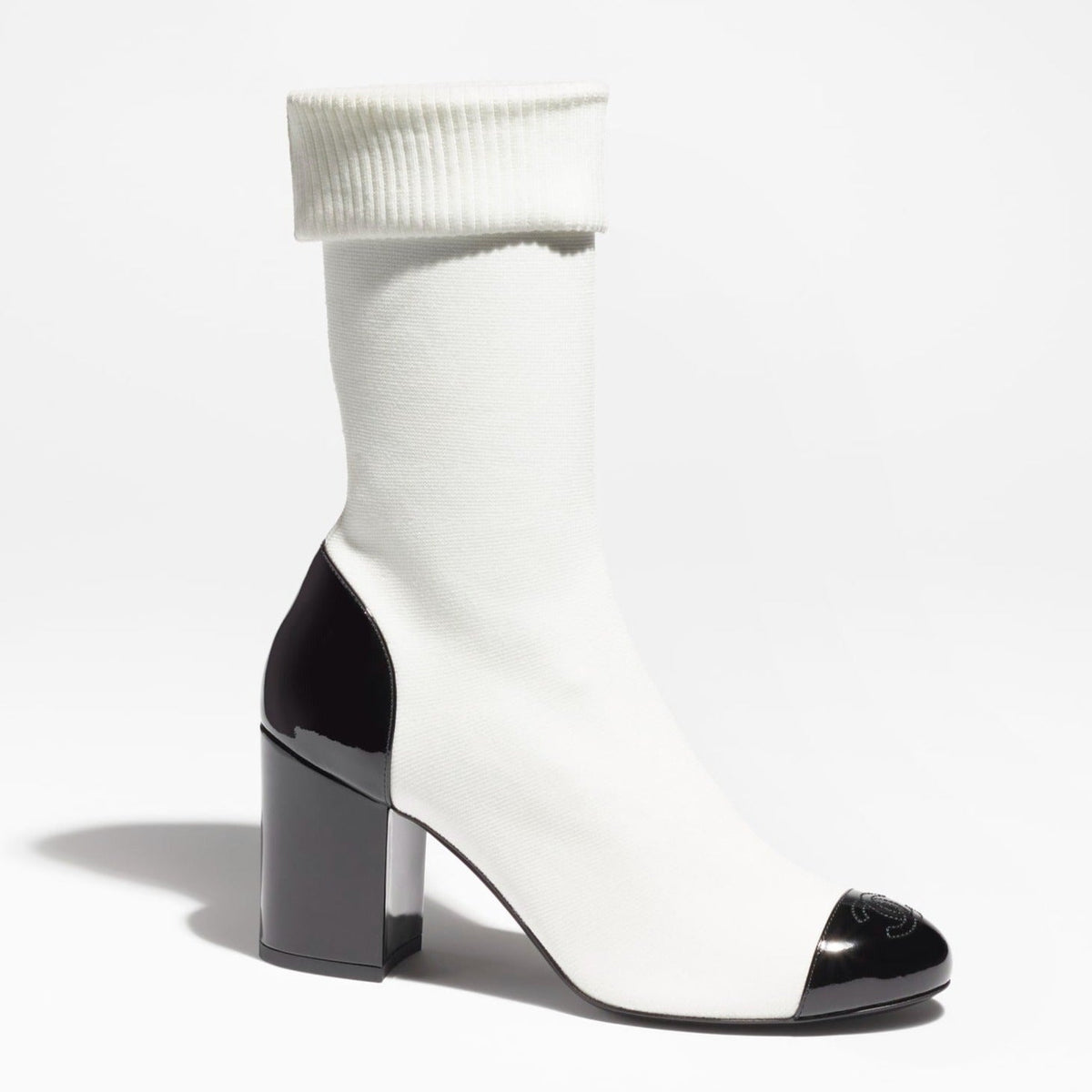 CHANEL SHORT BOOTS WHITE BLACK KNIT PATENT CALFSKIN
